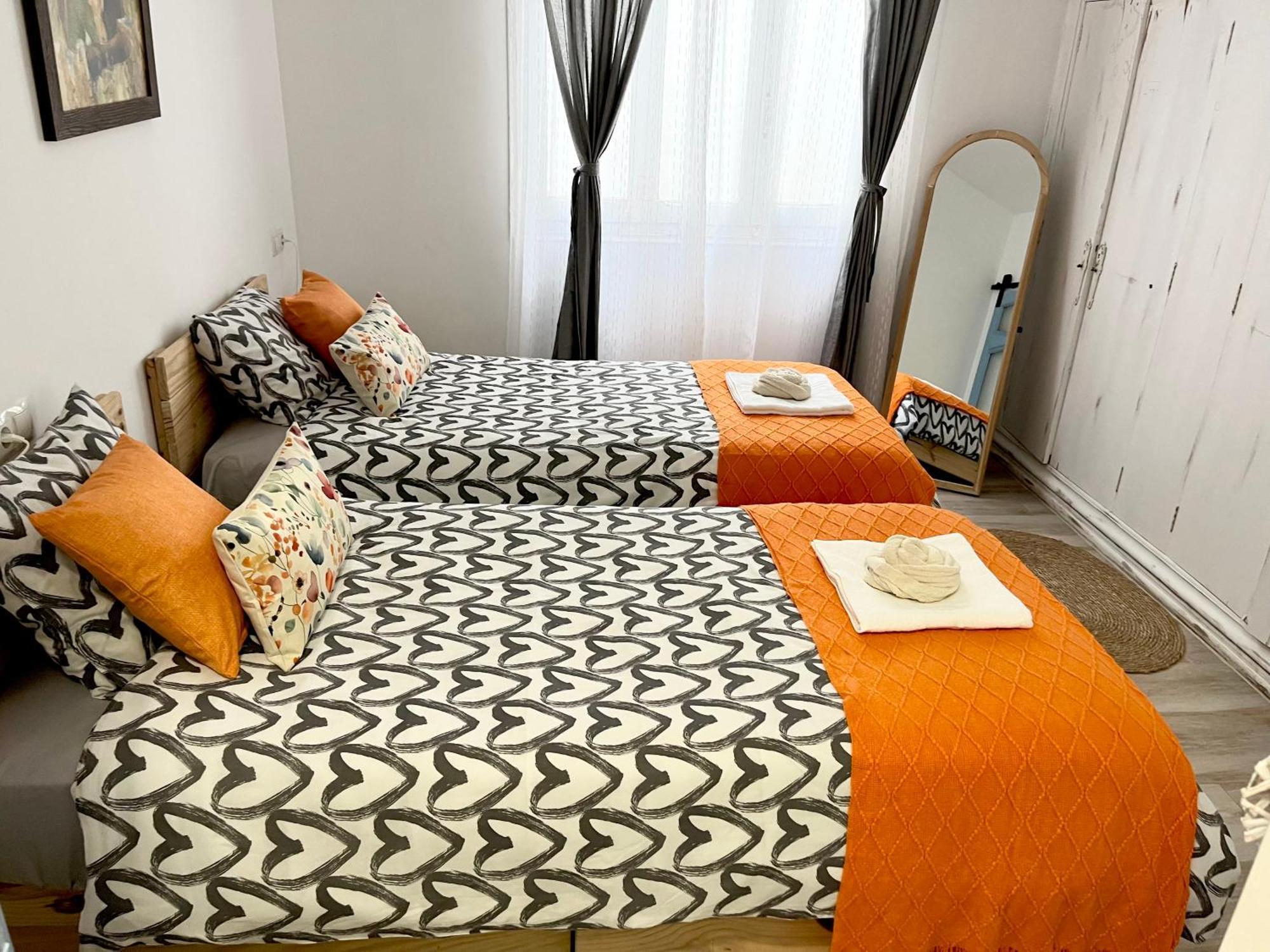 Alzira Bonita Apartamento B Con Patio, La Casella Bagian luar foto